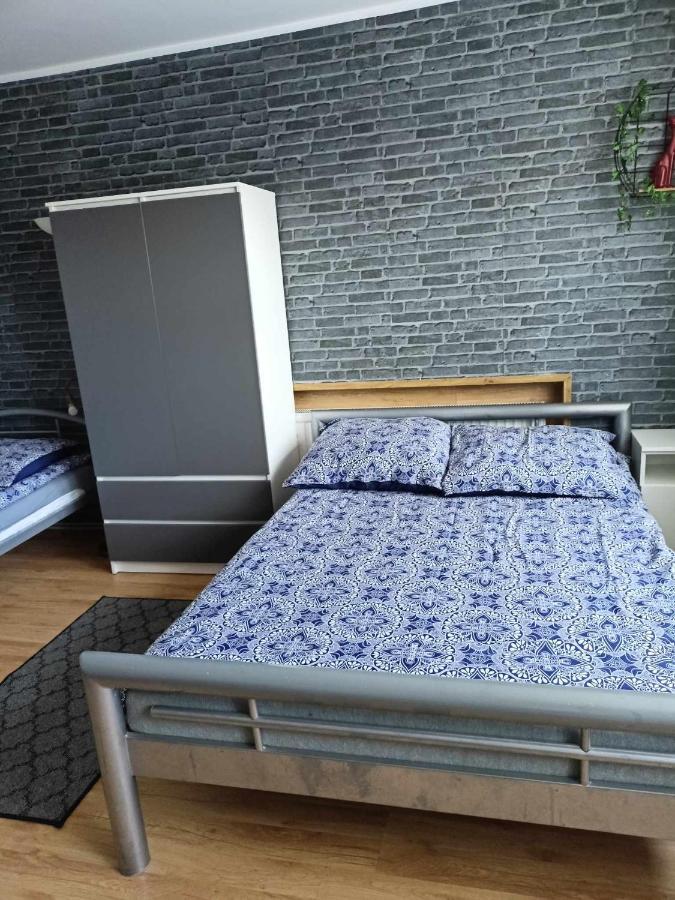 Apartament Wynajem Pokoi Jarosław Władysławowo Zewnętrze zdjęcie